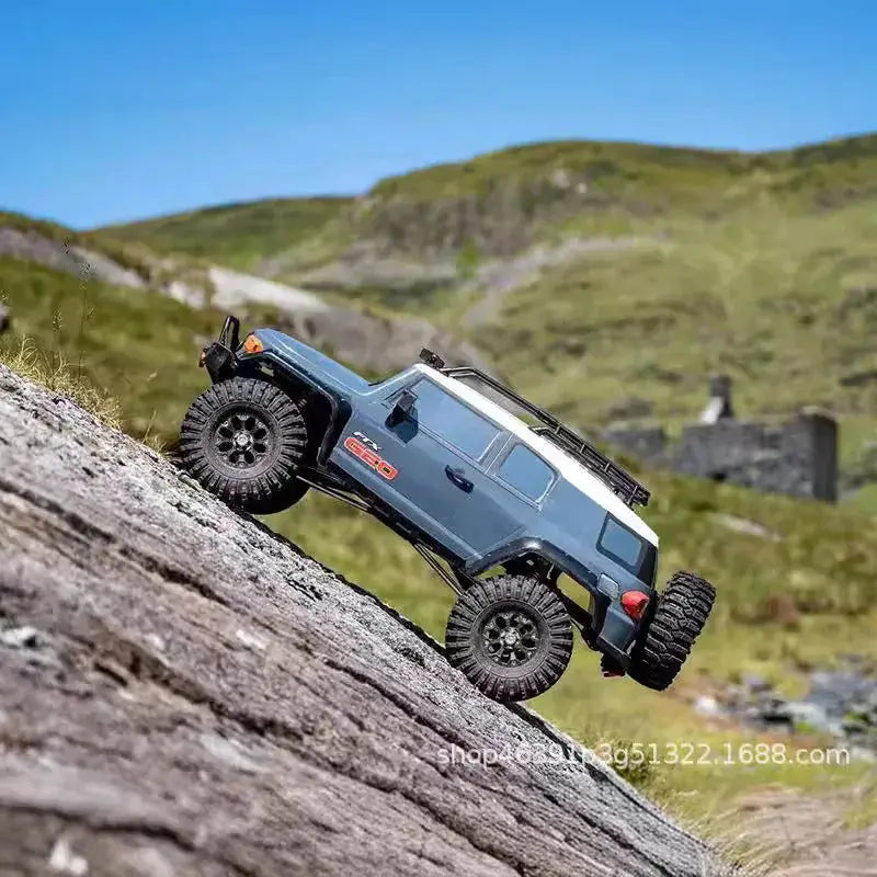 RGT EX86120 1/10 4WD RC Rock Crawler FJ Cruiser Off-Road Climbing Car - Random Recon