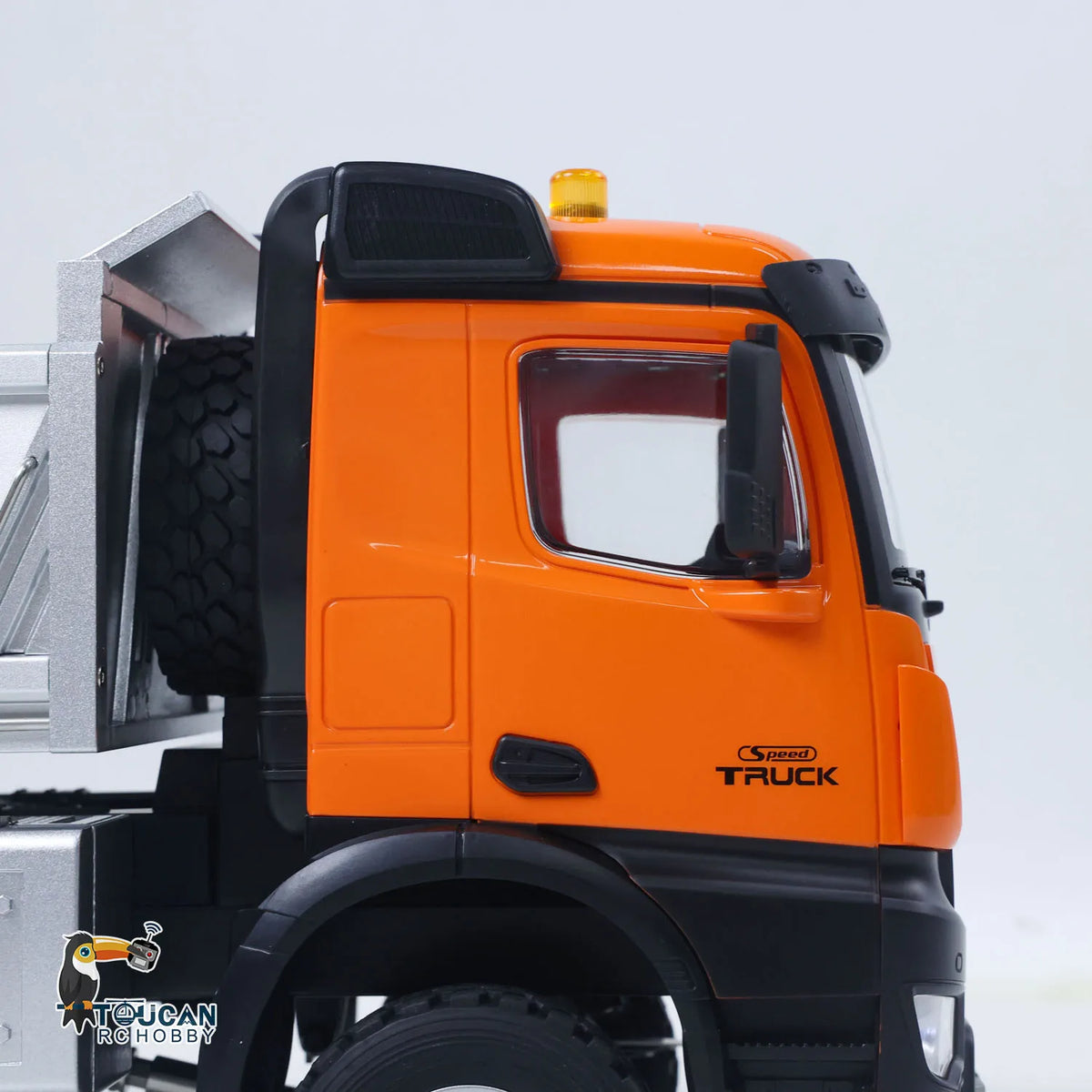 HUINA 1598 RC Dumper Truck 1/14 Scale RTR 2.4GHz Electric Remote Control Car Battery Light Outdoor Toy Model Birthday Gifts