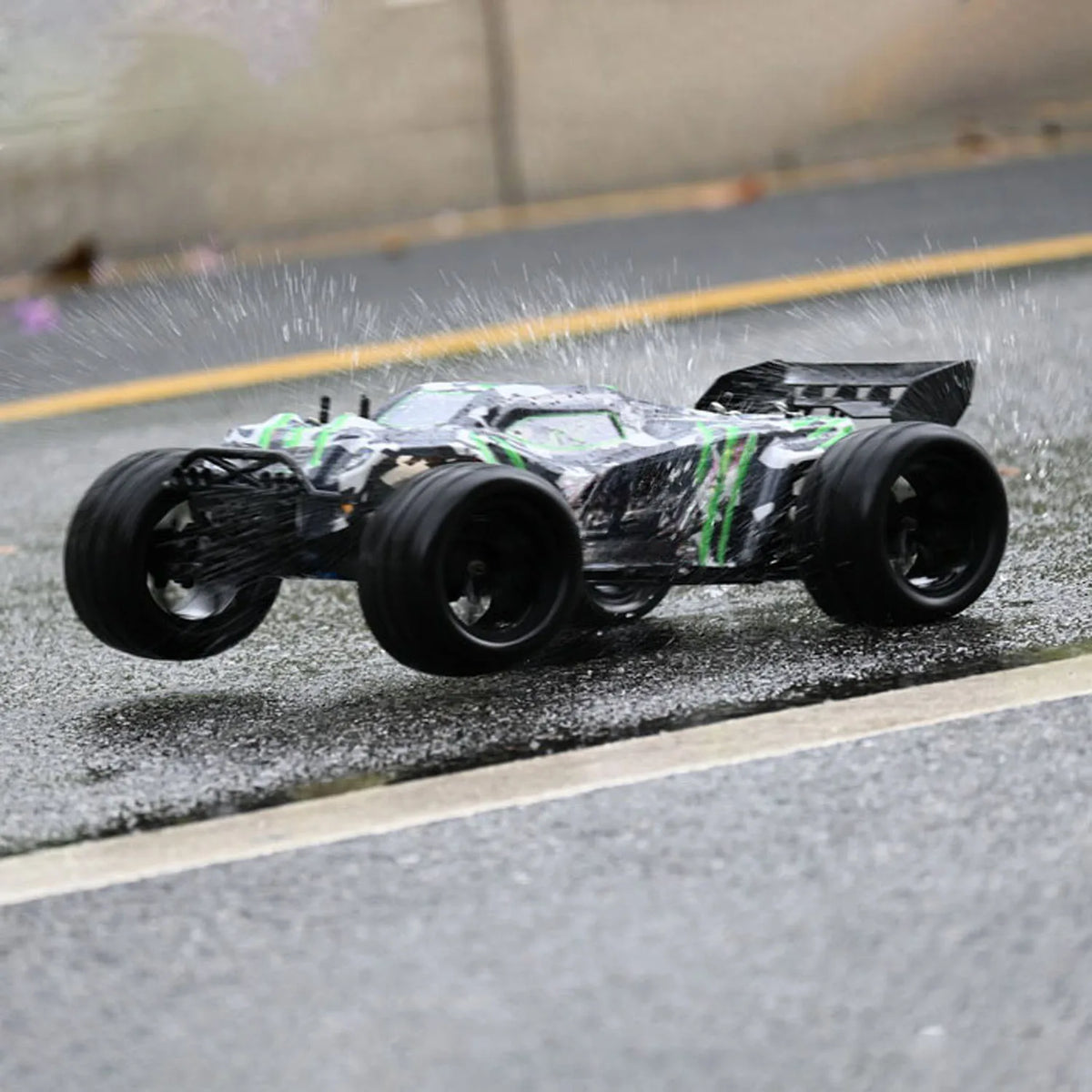 1:8 60-70KM/H High Speed VRX RH818 RC Car Radio Controlled Electric Racing Truck 4WD Model Vehicle PVC Body Rear Wing Hobby Toy
